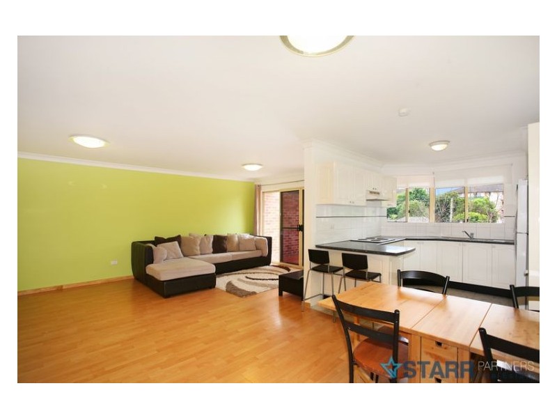 4/6-8 Birmingham Street, Merrylands NSW 2160