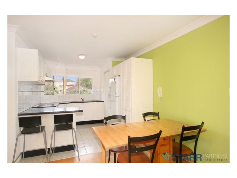 4/6-8 Birmingham Street, Merrylands NSW 2160