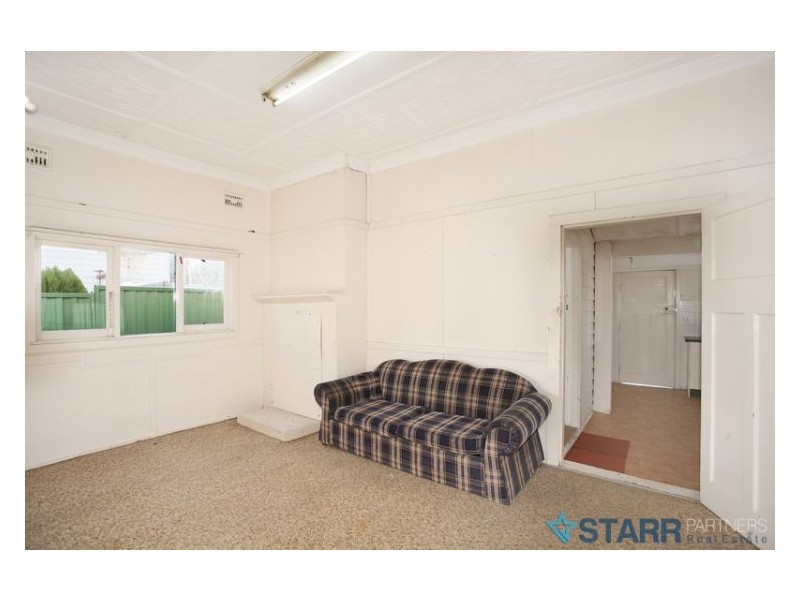 15 Claremont Street, Merrylands NSW 2160