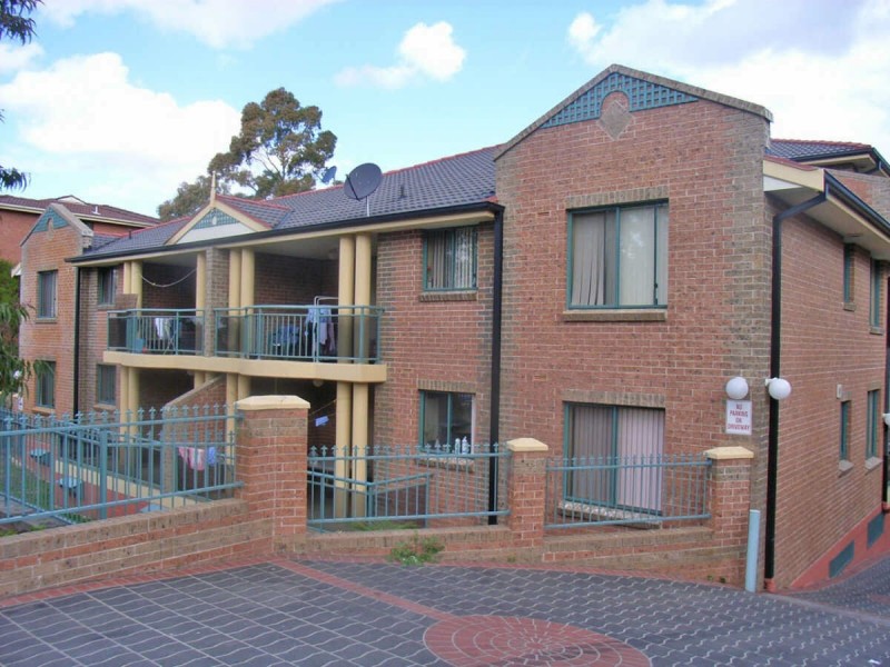 08/06  PATON STREET, Merrylands NSW 2160