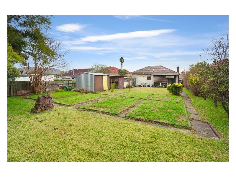 142 Hawksview Street, Guildford NSW 2161