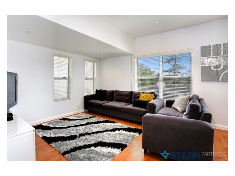 6 Bradman Street, Merrylands NSW 2160