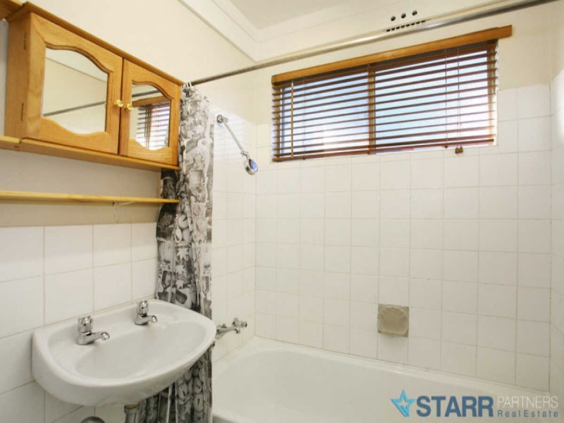 6/34  ADDLESTONE ROAD, Merrylands NSW 2160