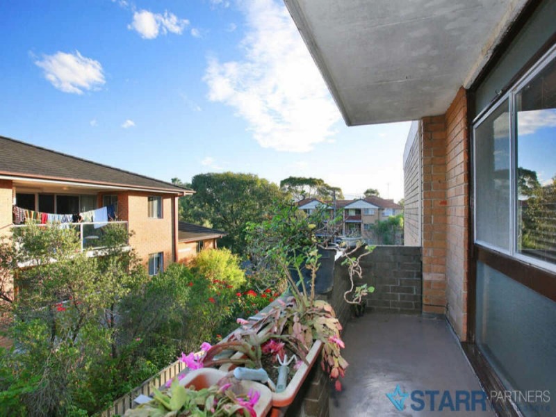 6/34  ADDLESTONE ROAD, Merrylands NSW 2160