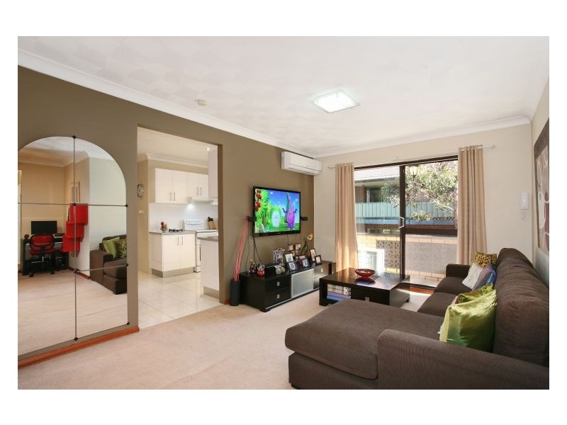 15/4 Arthur Street, Merrylands West NSW 2160