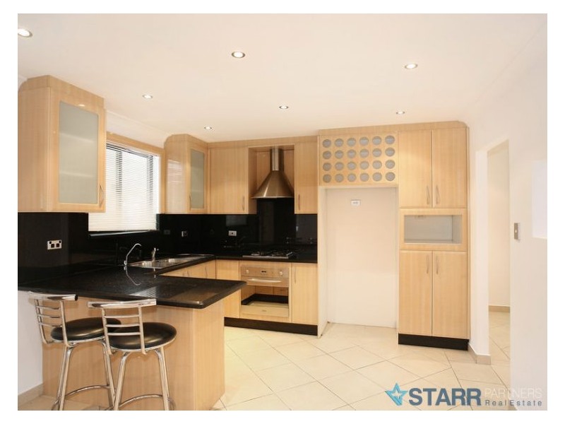 8 Hastings Crescent, Greystanes NSW 2145