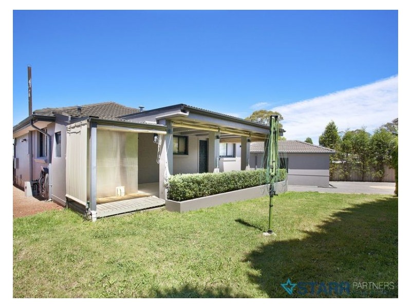 8 Hastings Crescent, Greystanes NSW 2145