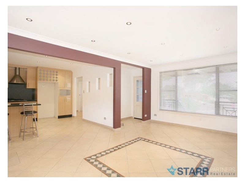 8 Hastings Crescent, Greystanes NSW 2145