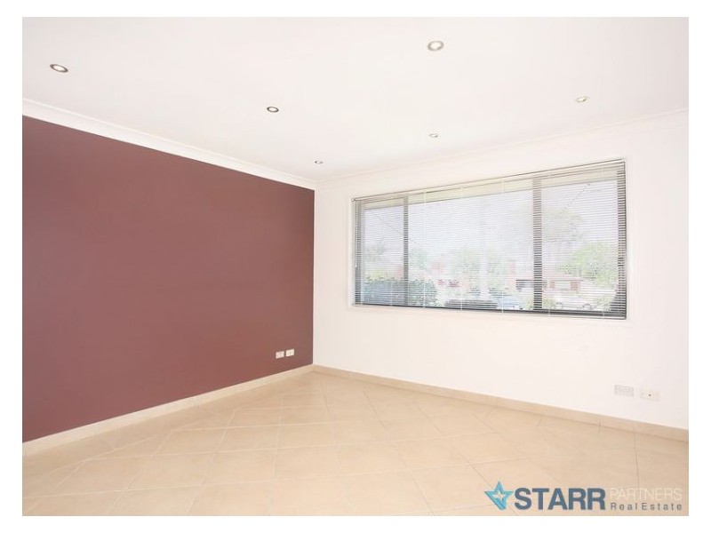 8 Hastings Crescent, Greystanes NSW 2145