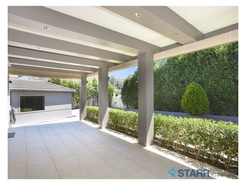 8 Hastings Crescent, Greystanes NSW 2145