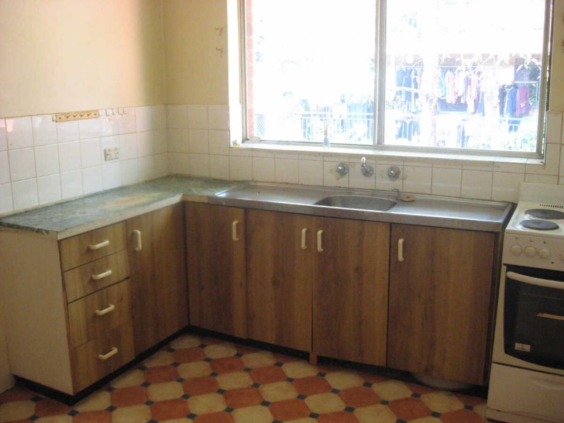 11/16  CALLIOPE STREET, Guildford NSW 2161