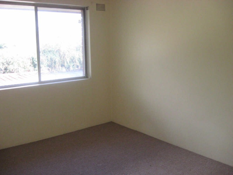 11/16  CALLIOPE STREET, Guildford NSW 2161