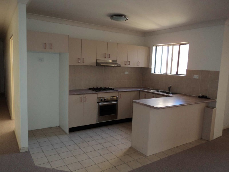 8/29  MEMORIAL AVENUE, Merrylands NSW 2160