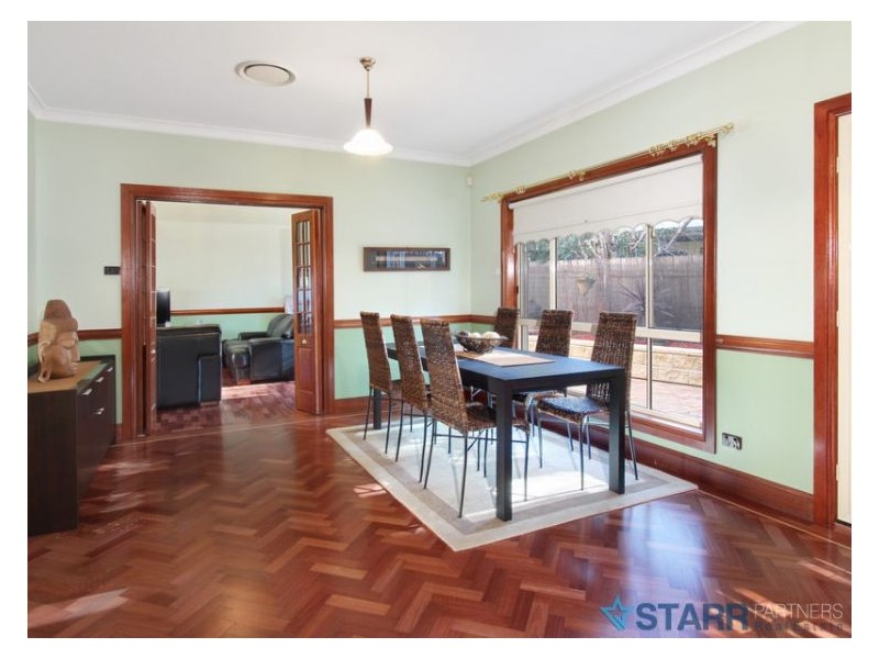 6 Lupin Place, Greystanes NSW 2145