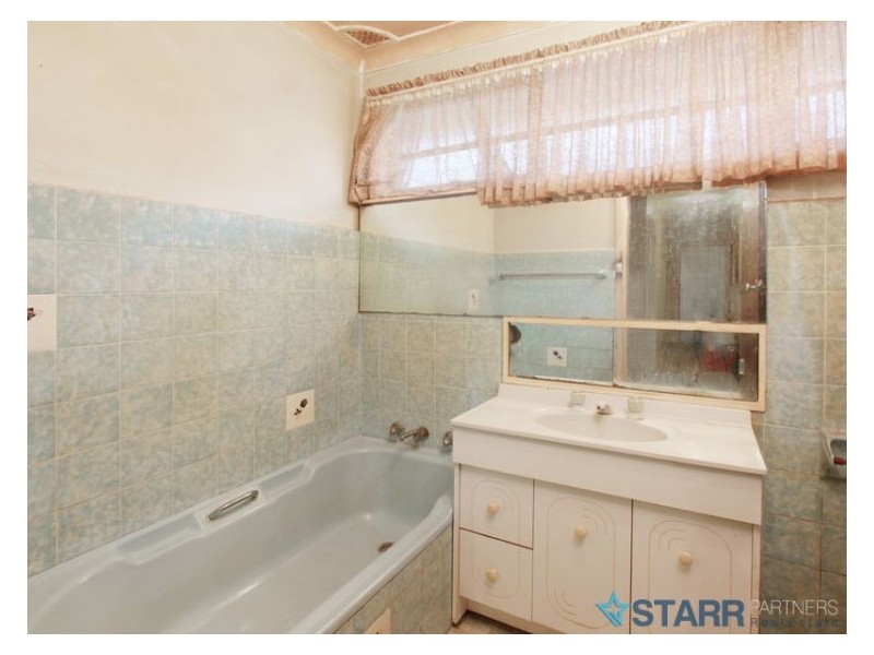 42 Shackel Avenue, Guildford NSW 2161