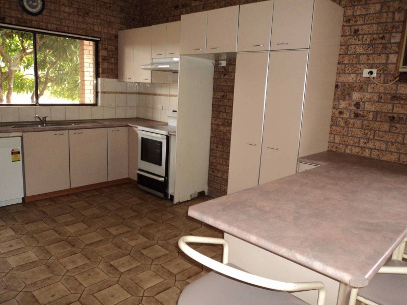 32  CENTENARY ROAD, Merrylands NSW 2160