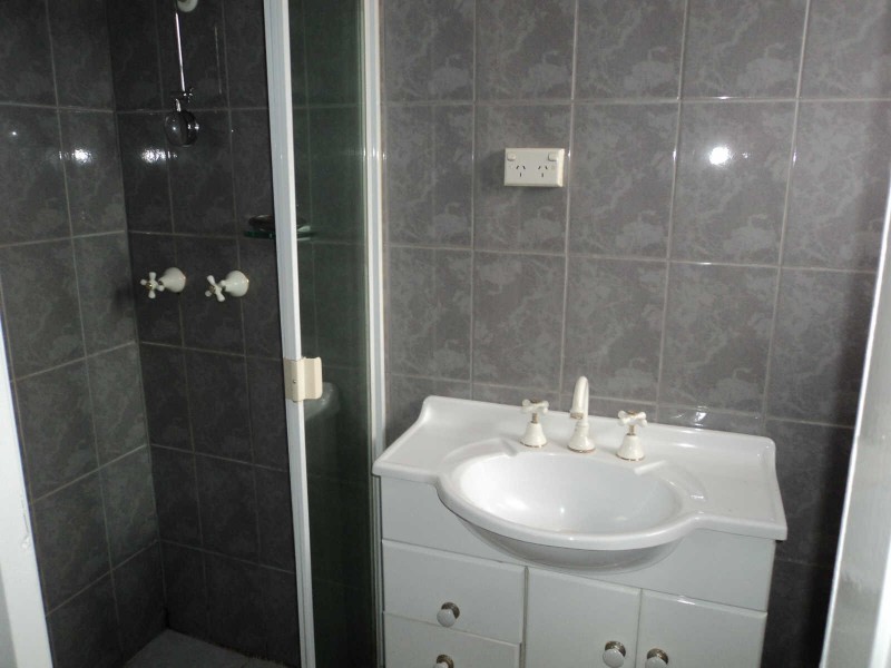 32  CENTENARY ROAD, Merrylands NSW 2160