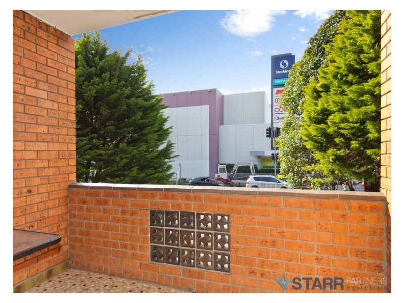 2/8 Treves Street, Merrylands NSW 2160