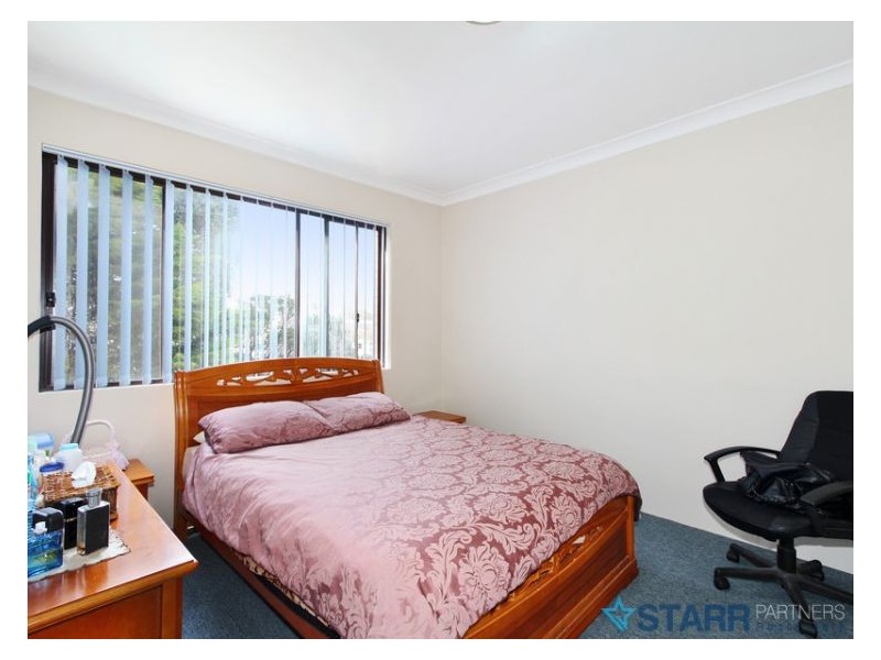 2/8 Treves Street, Merrylands NSW 2160