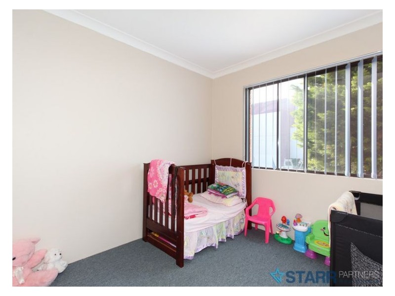 2/8 Treves Street, Merrylands NSW 2160