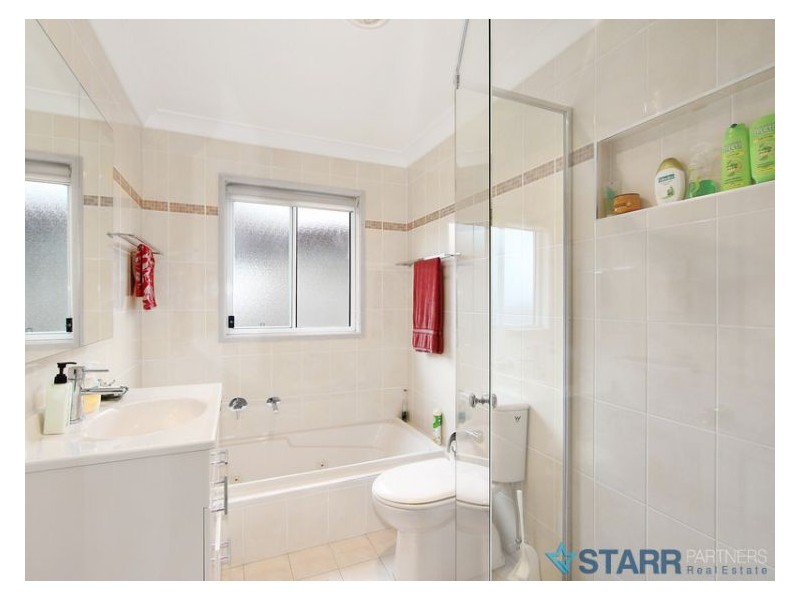 16 Lowana Crescent, Seven Hills NSW 2147