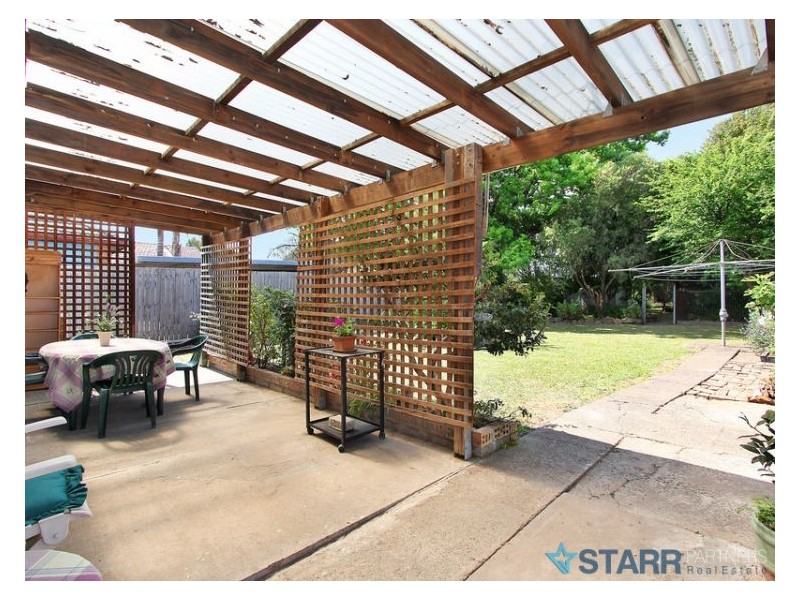 15 Lomond Street, Guildford NSW 2161