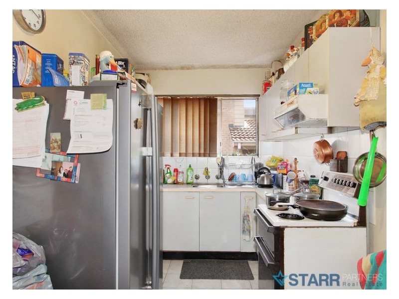 9/27 Military Road, Merrylands NSW 2160