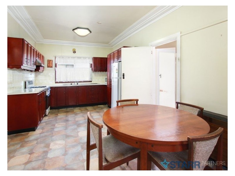 10 Winchmore Street, Merrylands NSW 2160