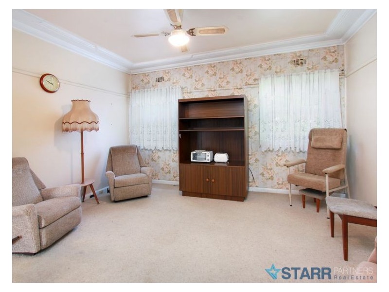 10 Winchmore Street, Merrylands NSW 2160