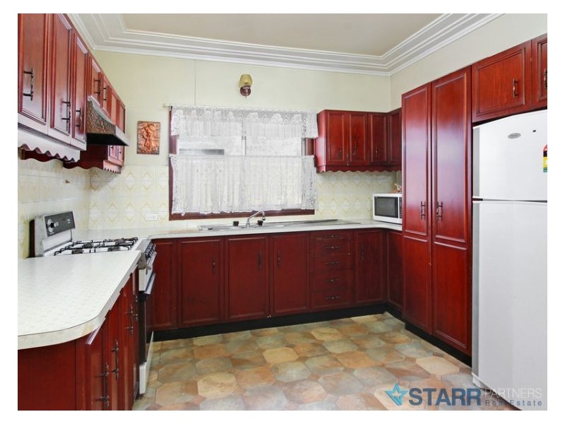 10 Winchmore Street, Merrylands NSW 2160