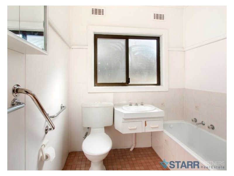 10 Winchmore Street, Merrylands NSW 2160