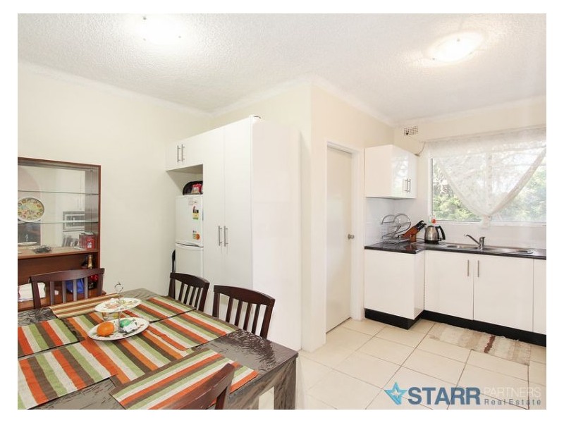 13/7-11 Tiara Place, Granville NSW 2142