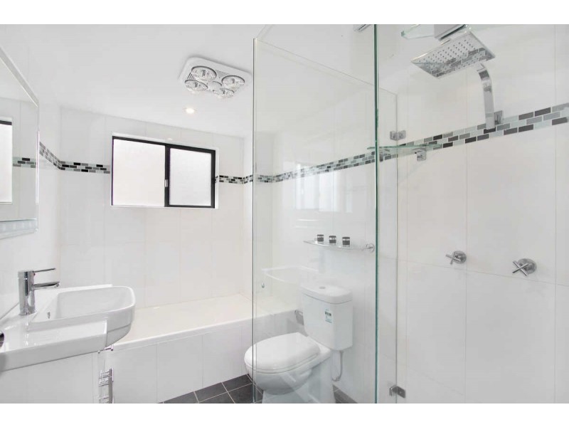 2/494  MERRYLANDS ROAD, Merrylands NSW 2160