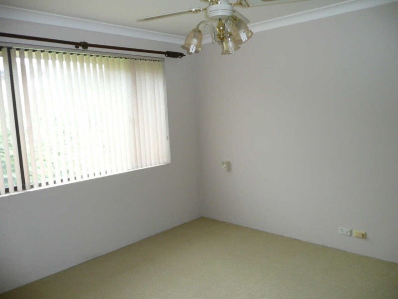 9/8  TREVES ST, Merrylands NSW 2160