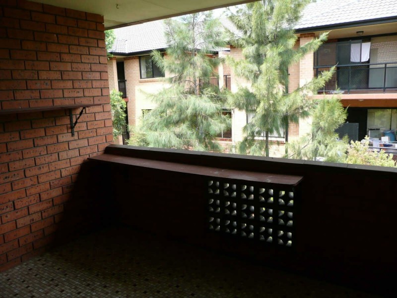 9/8  TREVES ST, Merrylands NSW 2160