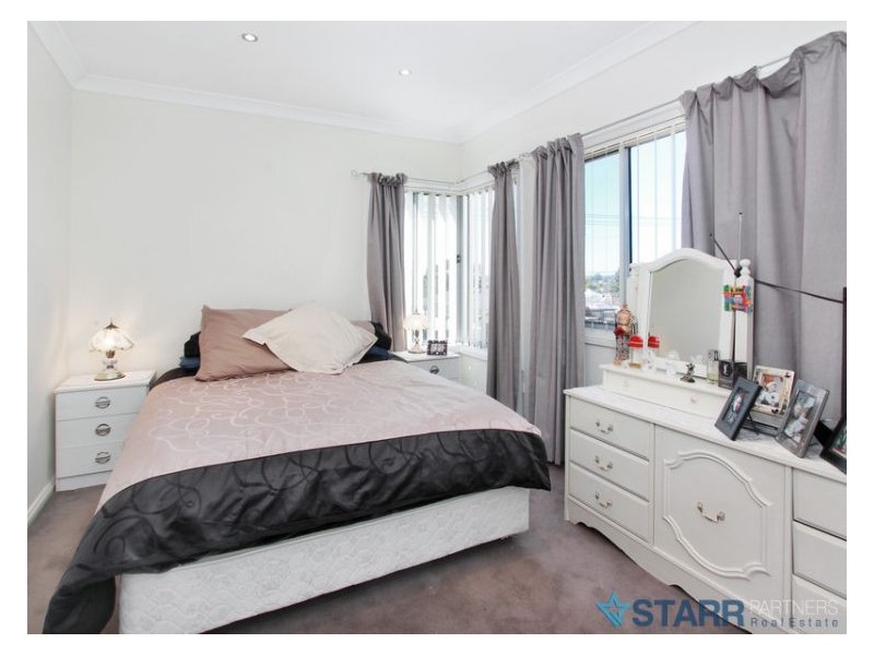 1/102 Lackey Street, Merrylands NSW 2160