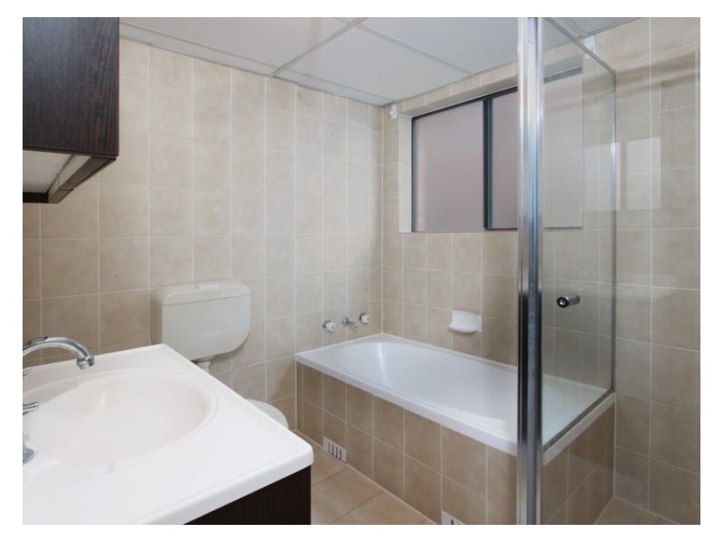 2/138 Military Road, Guildford NSW 2161