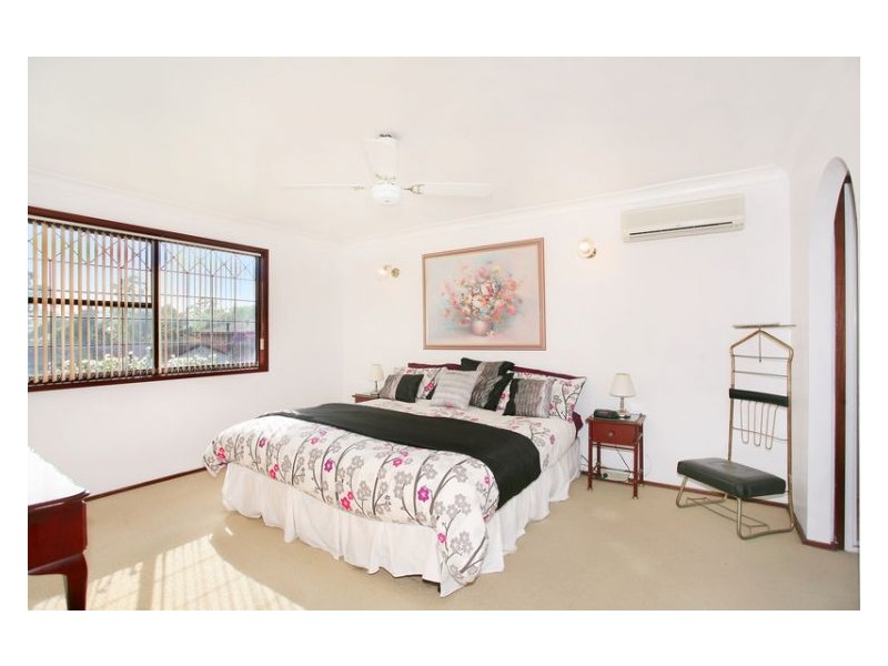 13 Hewitt Avenue, Greystanes NSW 2145