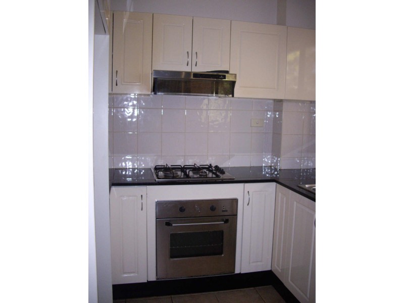 02/85  CLYDE STREET, Guildford NSW 2161