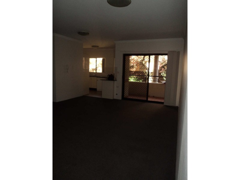 02/85  CLYDE STREET, Guildford NSW 2161