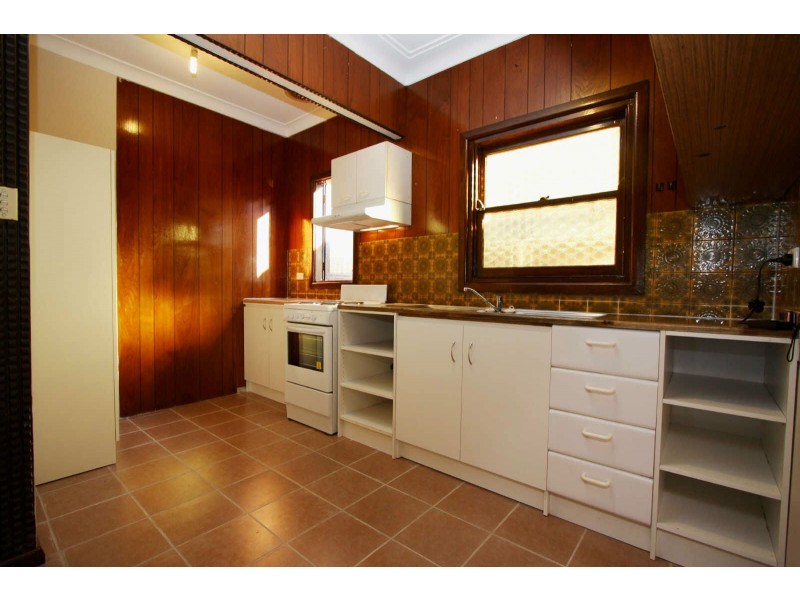 16  ALLISON ROAD, Guildford NSW 2161