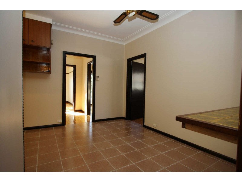 16  ALLISON ROAD, Guildford NSW 2161