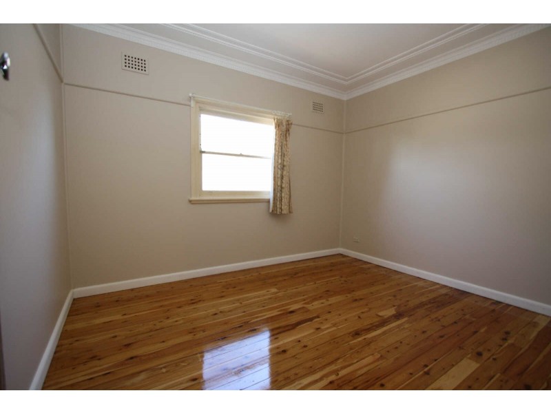 16  ALLISON ROAD, Guildford NSW 2161