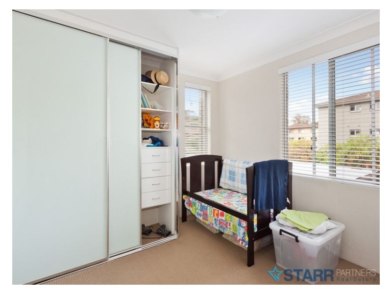 2/18 Oxford Street, Merrylands NSW 2160