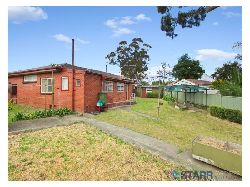 12 Ronald Place, Guildford NSW 2161