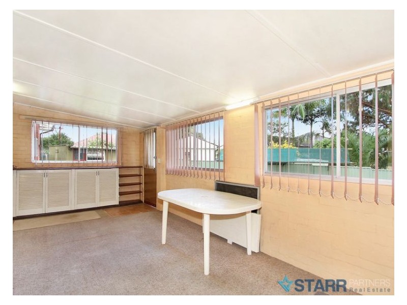 12 Ronald Place, Guildford NSW 2161