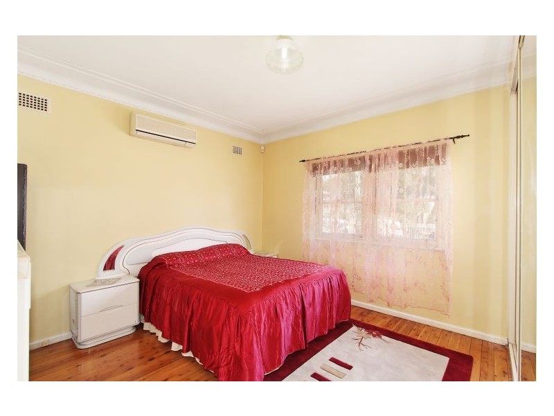 21 Warwick Road, Merrylands NSW 2160