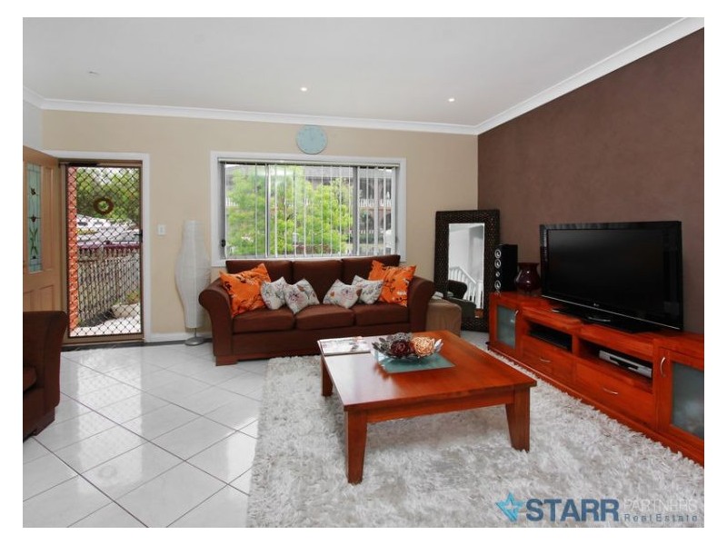 3/102 Lackey Street, Merrylands NSW 2160