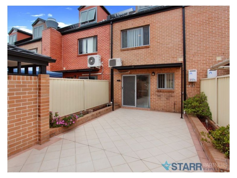 3/102 Lackey Street, Merrylands NSW 2160