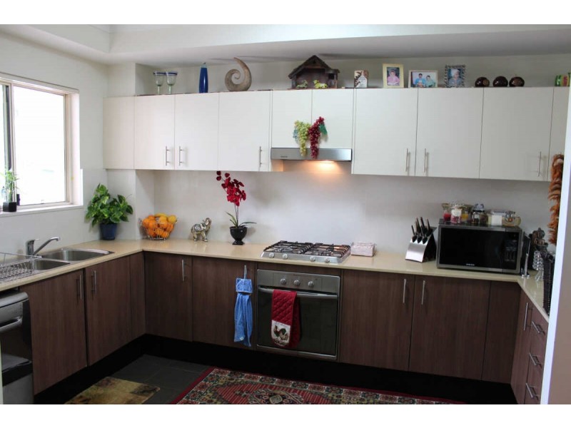 9/12  BENEDICT COURT, Merrylands NSW 2160